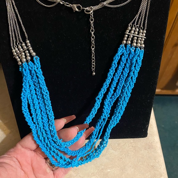 Turquoise beaded necklace - Picture 2 of 4